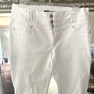 Blue Spice White Jeans - Size 5